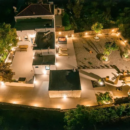 Historica Villa Asfendiou