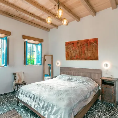 Historica Villa Asfendiou